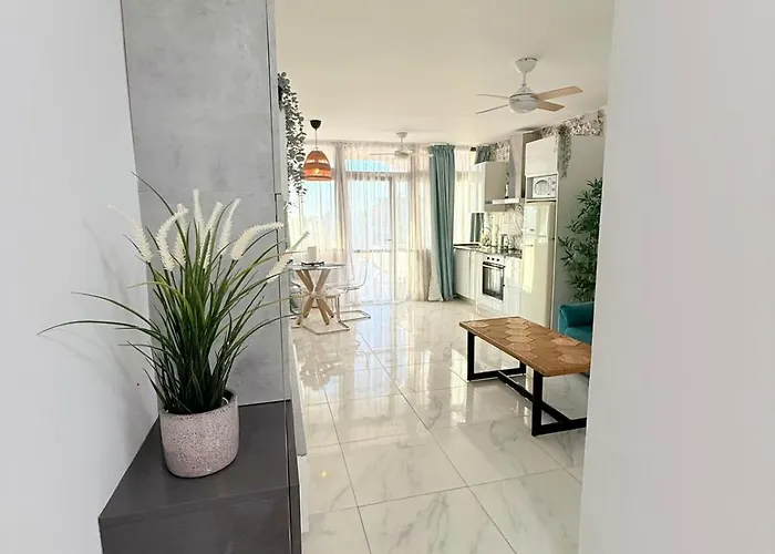 Sea View In Ocean View شقة